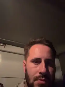 Snapshot of GeoGeorgee chatting on November 25, 2025, 4:07 pm GeoGeorgee online show from November 25, 2025, 4:07 pm