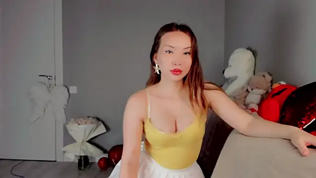 sexntease online show from May 7, 2026, 12:19 pm