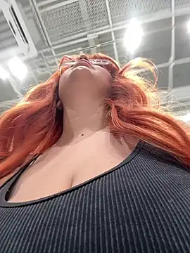 Teya moon  online show from June 25, 2026, 7:24 am