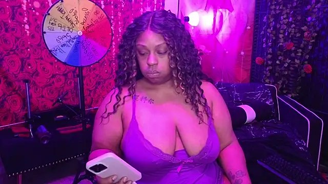 cheriserozequeen online show from April 7, 2026, 12:01 am