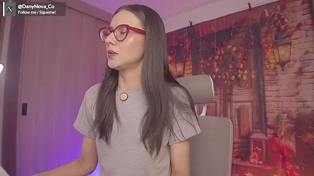 DanyNova Co online show from November 20, 2025, 9:25 pm