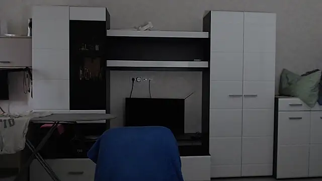 angryzan online show from March 10, 2025, 4:38 am