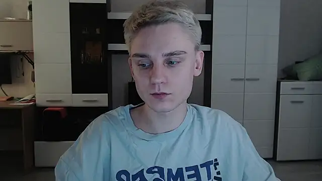 angryzan online show from February 28, 2025, 7:37 am