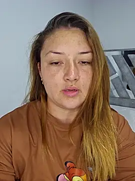 Sofia Queen17 online show from September 20, 2025, 3:33 am