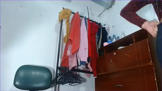 hairy pussywet online show from January 6, 2026, 5:22 am