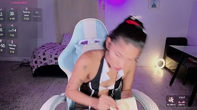 Peggy Funn online show from September 29, 2025, 11:43 pm