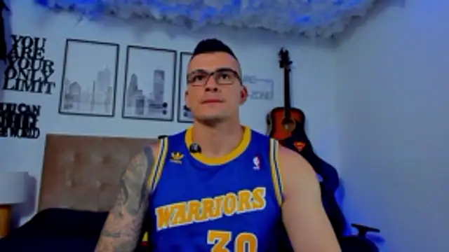 seancarreraa online show from May 24, 2026, 9:26 pm
