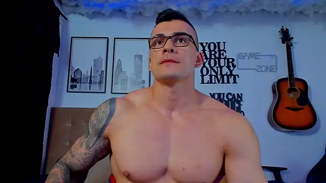 seancarreraa online show from August 4, 2026, 10:03 pm