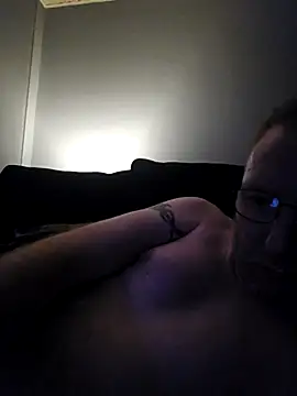 Snapshot of walker1979 chatting on May 15, 2026, 11:03 pm walker1979 online show from May 15, 2026, 11:03 pm