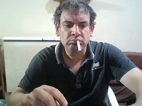 Snapshot of Rodrigo_happy chatting on December 19, 2025, 2:04 am Rodrigo happy online show from December 19, 2025, 2:04 am