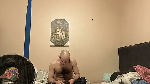 hailzeffn online show from June 13, 2026, 4:32 am