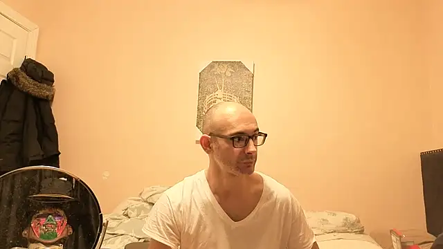 Snapshot of hailzeffn chatting on February 14, 2026, 1:39 am hailzeffn online show from February 14, 2026, 1:39 am