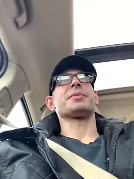 Snapshot of hailzeffn chatting on March 21, 2026, 6:56 pm hailzeffn online show from March 21, 2026, 6:56 pm