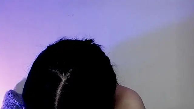 sophy rock online show from November 10, 2025, 2:33 pm