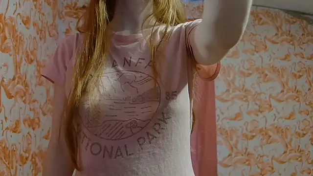 strawberrysmoothie online show from November 22, 2025, 9:57 pm