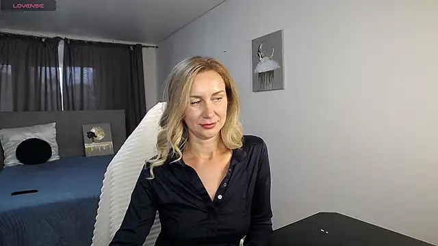Snapshot of Vanessa_Nowak chatting on July 16, 2026, 3:09 pm Vanessa Nowak online show from July 16, 2026, 3:09 pm
