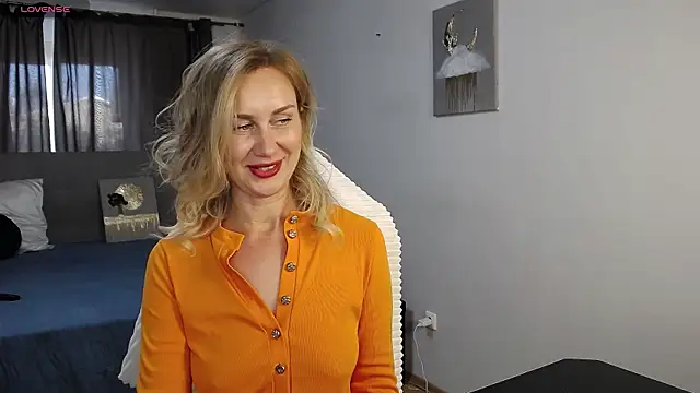 Snapshot of Vanessa_Nowak chatting on July 21, 2026, 2:51 pm Vanessa Nowak online show from July 21, 2026, 2:51 pm