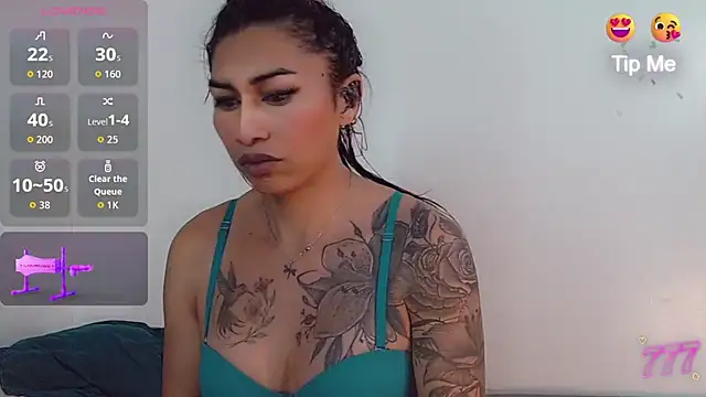 khiara moretti online show from July 18, 2026, 11:41 am