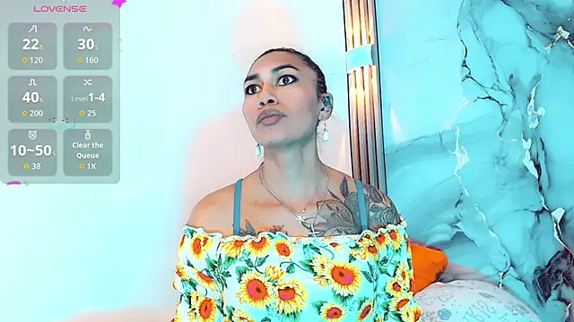 khiara moretti online show from November 24, 2025, 11:32 am