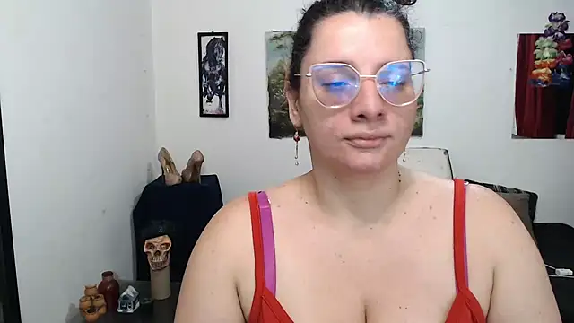 Snapshot of Aleja_Gonzales chatting on March 12, 2025, 3:29 pm Aleja Gonzales online show from March 12, 2025, 3:29 pm