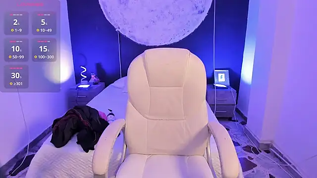 Agathaargent  online show from October 1, 2025, 4:39 am