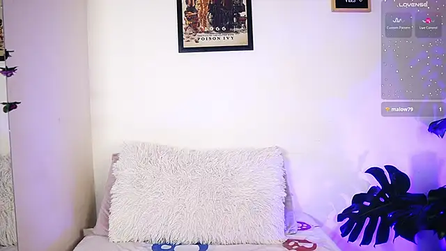 YourMandy online show from March 12, 2025, 10:39 pm