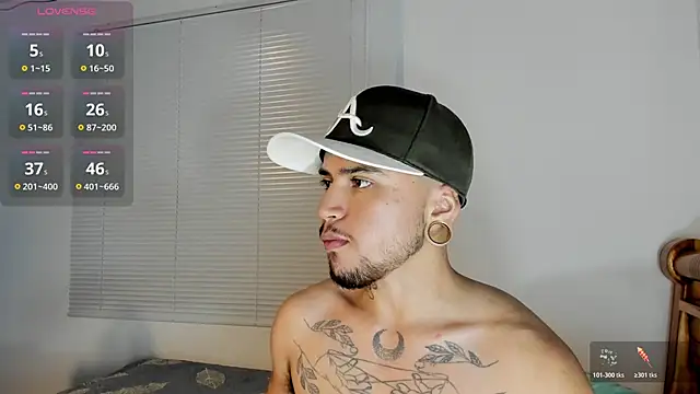 ftmphilip  online show from November 23, 2025, 11:15 pm