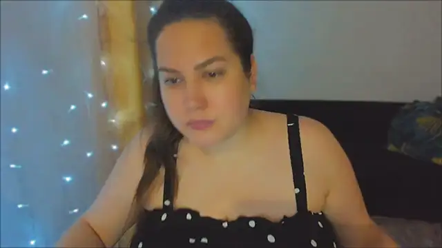  madalexa  online show from September 23, 2025, 9:22 pm