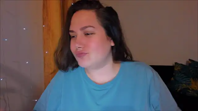  madalexa  online show from February 7, 2025, 7:38 pm