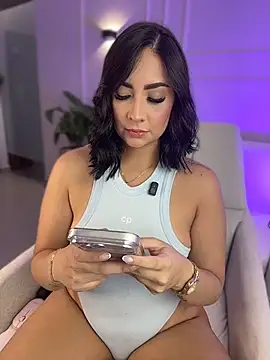 GabriellaFerrer online show from June 16, 2026, 8:09 pm