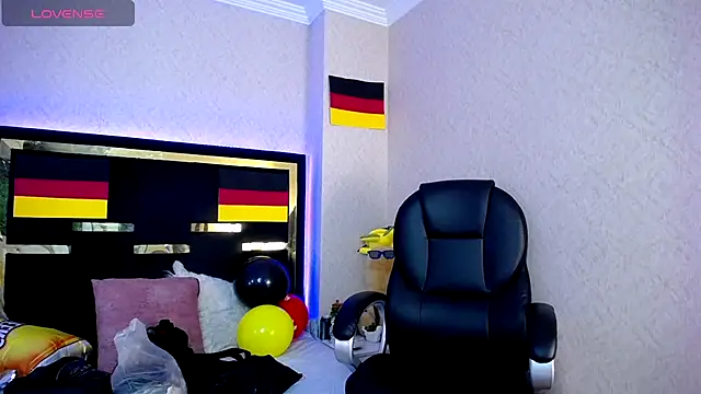 Moon Water   online show from September 30, 2025, 11:49 am