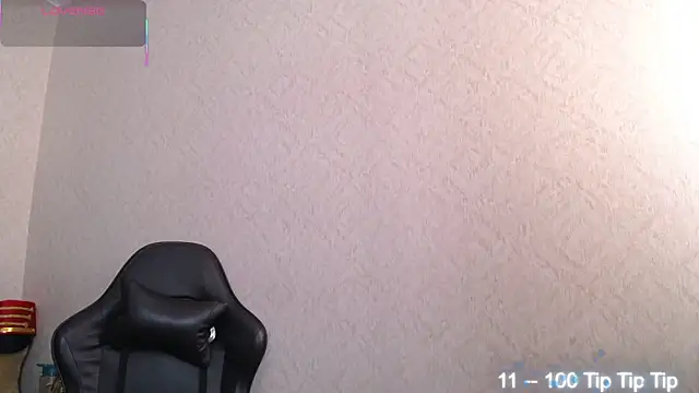 Snapshot of Moon_Water__ chatting on February 26, 2026, 11:43 am Moon Water online show from February 26, 2026, 11:43 am