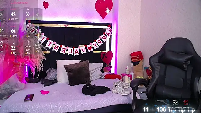 Snapshot of Moon_Water__ chatting on February 13, 2026, 11:32 am Moon Water online show from February 13, 2026, 11:32 am