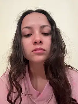 Megan Rodrigo online show from April 22, 2026, 12:56 pm