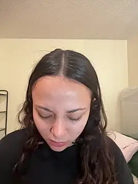 Megan Rodrigo online show from March 17, 2026, 1:47 pm