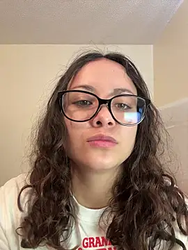 Megan Rodrigo online show from February 17, 2026, 2:14 pm