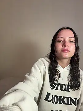 Megan Rodrigo online show from January 14, 2026, 2:09 pm