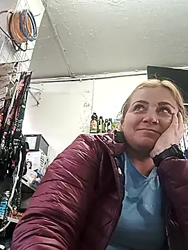 Snapshot of BatiBattman69 chatting on March 14, 2025, 3:15 am BatiBattman69 online show from March 14, 2025, 3:15 am