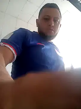 Snapshot of BatiBattman69 chatting on February 17, 2025, 3:55 pm BatiBattman69 online show from February 17, 2025, 3:55 pm