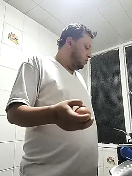 Snapshot of BatiBattman69 chatting on January 23, 2025, 4:52 am BatiBattman69 online show from January 23, 2025, 4:52 am