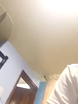 Snapshot of BatiBattman69 chatting on January 24, 2025, 10:19 pm BatiBattman69 online show from January 24, 2025, 10:19 pm