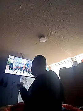 Snapshot of BatiBattman69 chatting on February 19, 2025, 2:44 pm BatiBattman69 online show from February 19, 2025, 2:44 pm