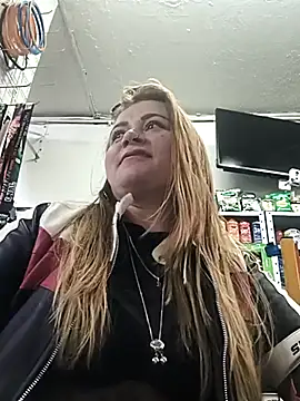 Snapshot of BatiBattman69 chatting on March 17, 2025, 3:36 am BatiBattman69 online show from March 17, 2025, 3:36 am