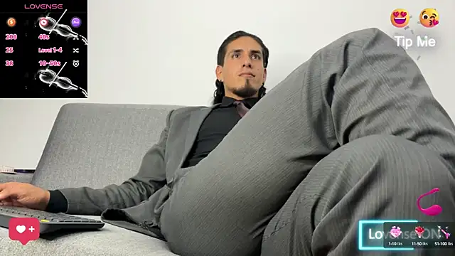 Tom blunt96 online show from September 21, 2025, 4:06 am