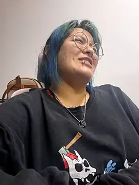 lucky-leah online show from May 20, 2026, 3:03 am