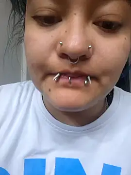 lucky-leah online show from May 12, 2026, 3:47 am