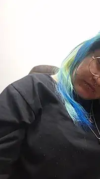 lucky-leah online show from February 13, 2026, 3:17 am