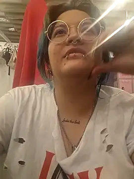 lucky-leah online show from June 30, 2026, 3:17 am