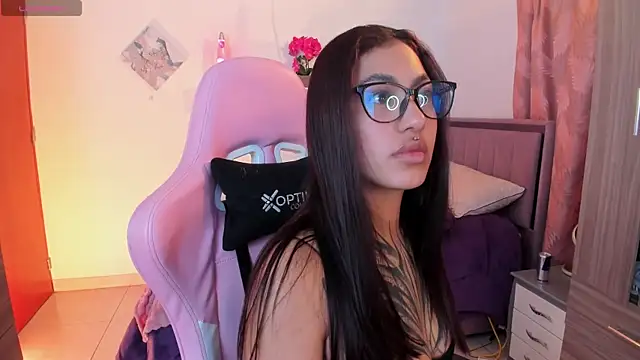 Snapshot of Kayla_foxxy chatting on May 20, 2026, 11:46 pm Kayla foxxy online show from May 20, 2026, 11:46 pm