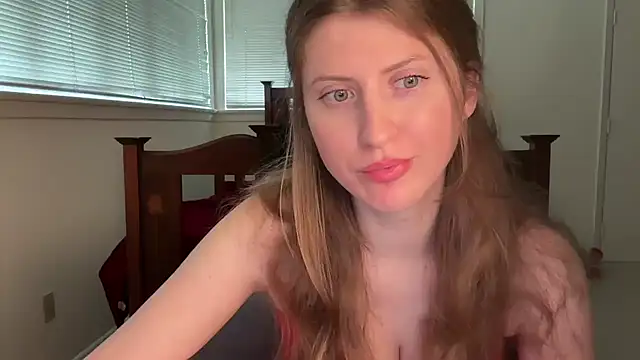 YUMIandbigWOLF online show from April 28, 2026, 10:03 pm